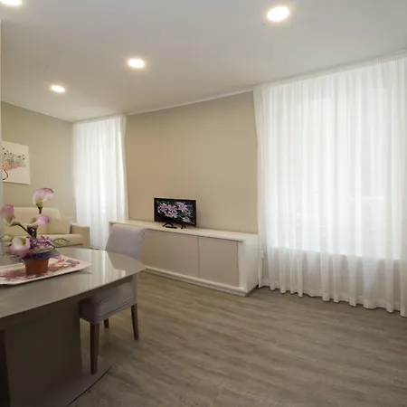 Alexander & Hotel 3*