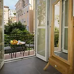 מלון Alexander & 3*