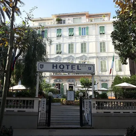 Alexander Hotel 3*