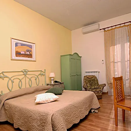 Alexander Hotel 3*