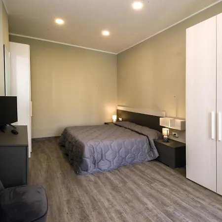 Alexander Hotel 3*